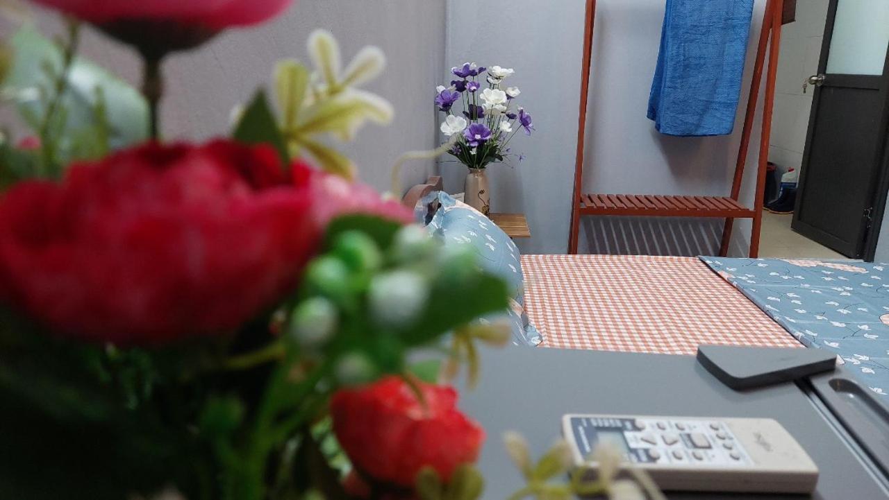 Alley Homestay_Lieu Giai Ханой Экстерьер фото